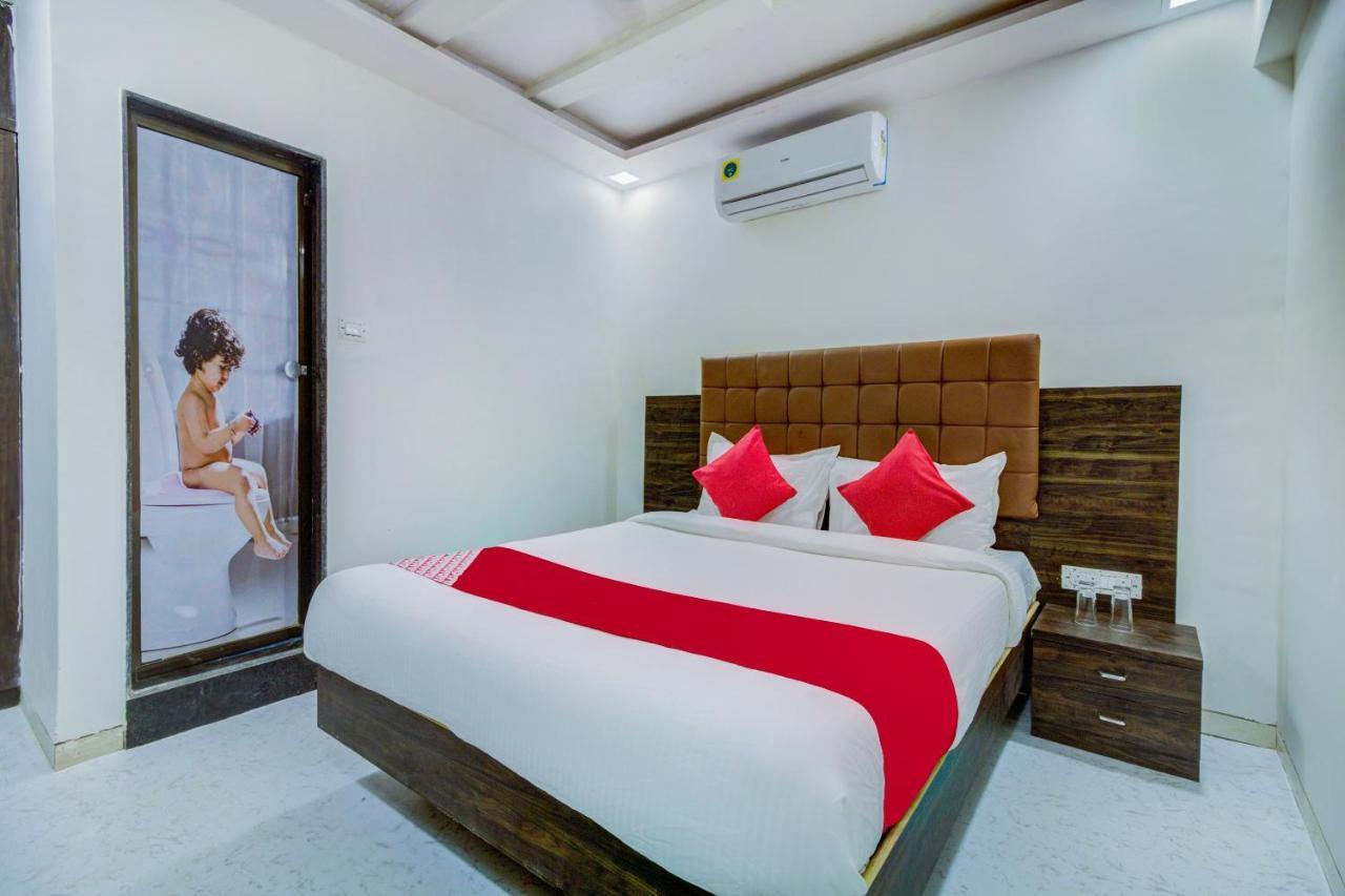 Hotel Golden Palace Lodging And Boarding Tháné Exteriér fotografie